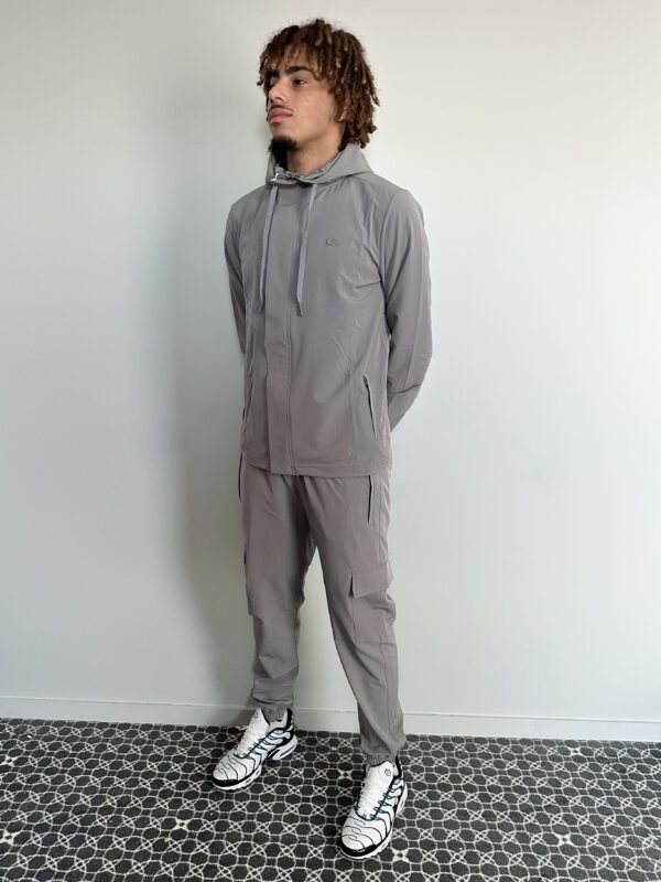 Ensemble Lacoste Grey Cargo 3 – Image 2