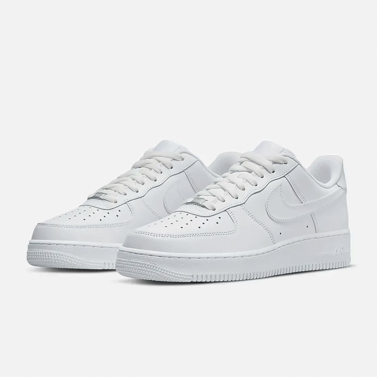 Nike Air Force 1 Triple White – Image 3