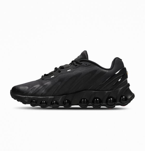 Nike Dn 8 Triple Black – Image 2