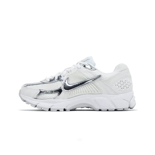 Nike Vomero 5 Chrome Toe – Image 2