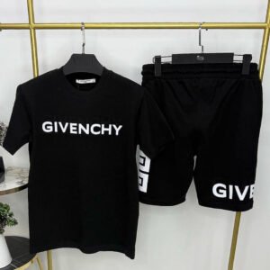 Ensemble Givenchy
