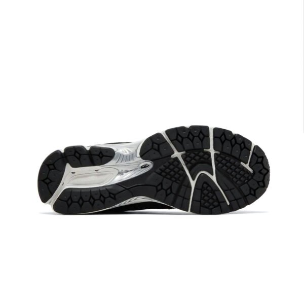 New Balance 1906R Black & White – Image 4
