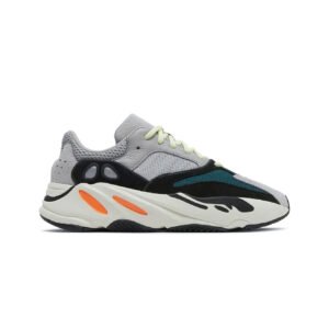 Adidas Yeezy Boost 700
