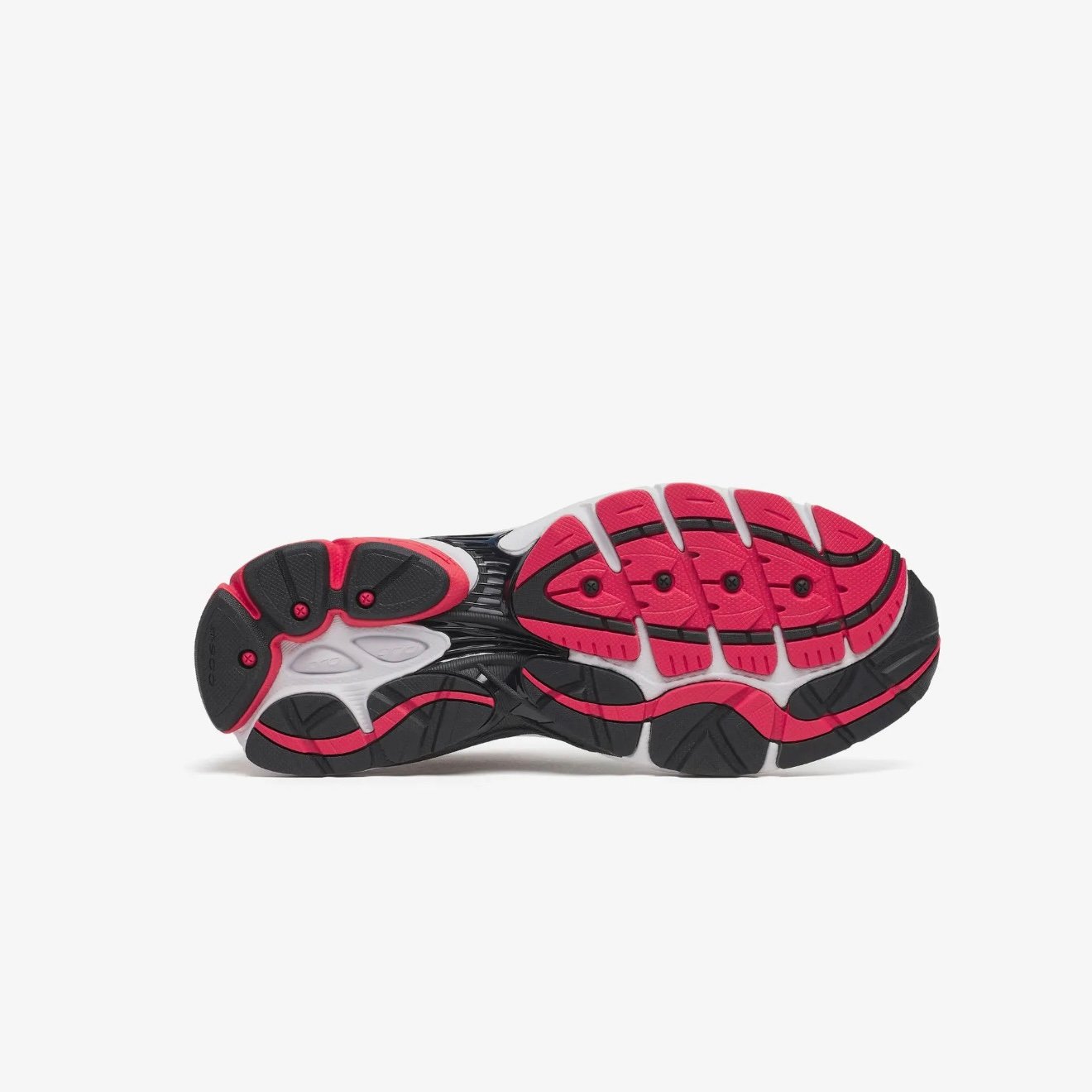 Saucony ProGrid Omni 9 Silver Red – Image 2