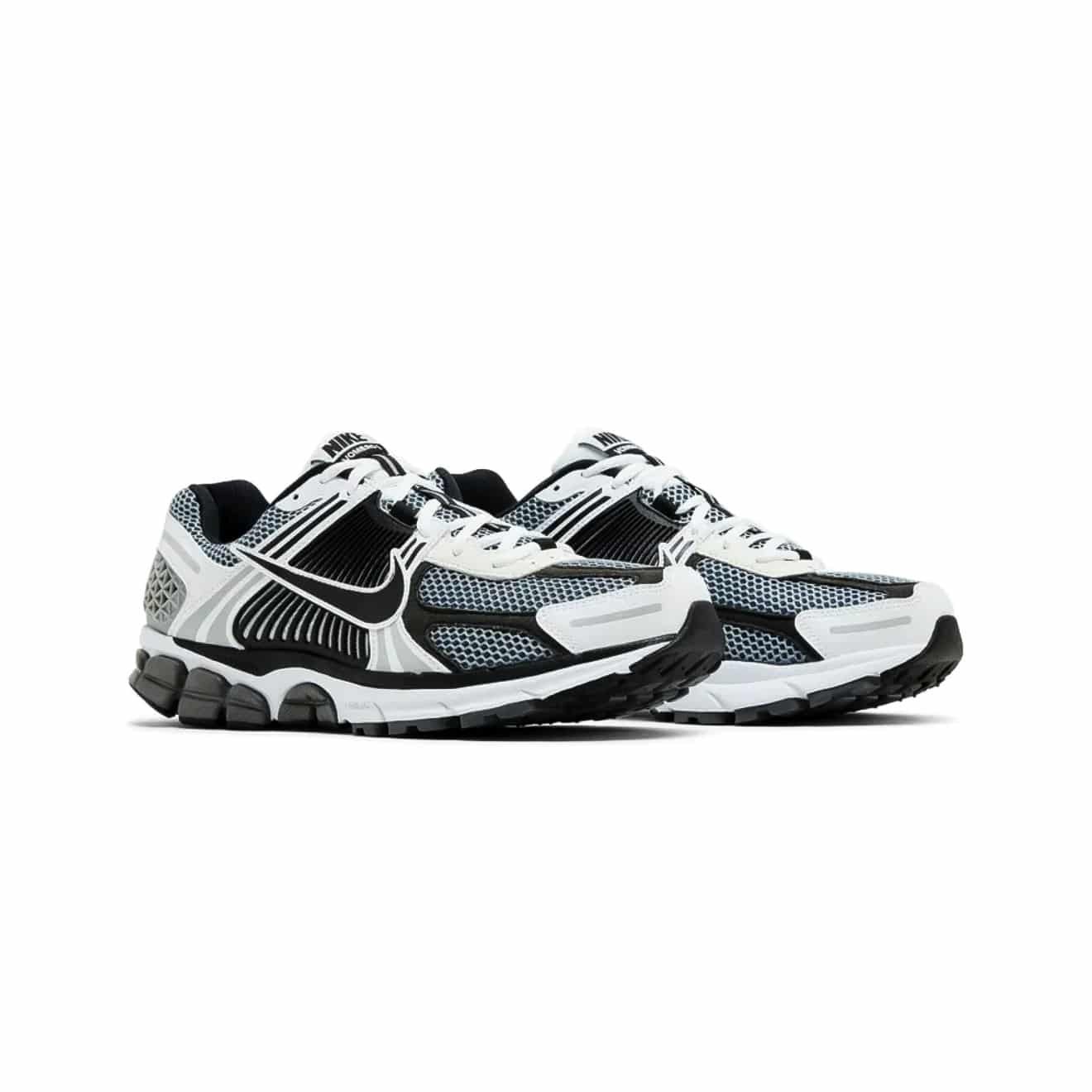 NIKE AIR ZOOM VOMERO 5 – Image 4